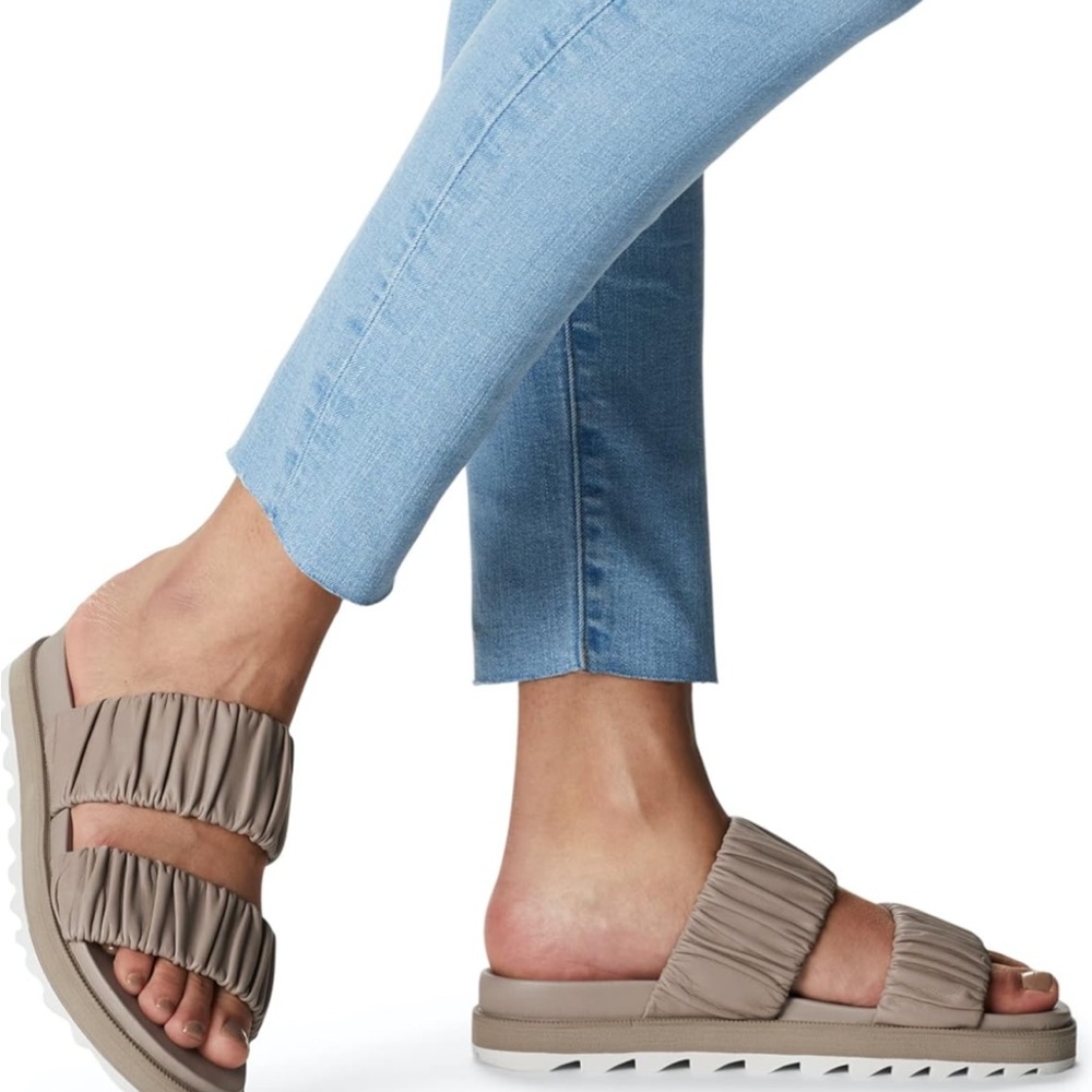 Sorel  two strap roaming sandals Taupe worn once!